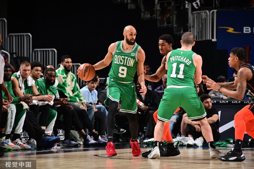 出令人惊讶 出令人惊讶